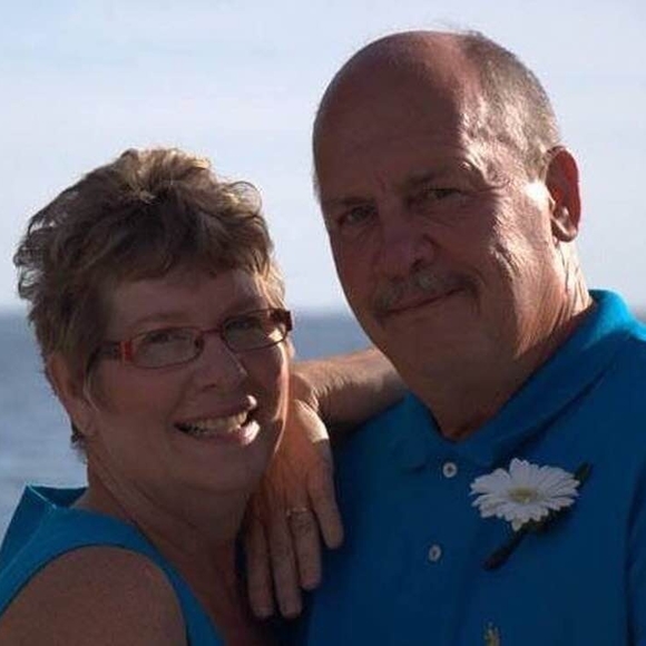 Meet your Posher, Janet - Picture 1 of 1